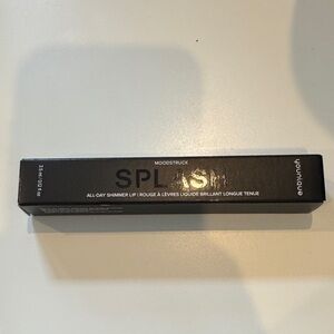 Younique Moodstruck SPLASH All-Day Shimmer Lip - Wild Berry NIB